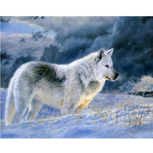 Load image into Gallery viewer, DIY 5D Diamond Painting Cross Stitch Wolf Animal Diamond Embroidery Full Drill Round Mosaic Kit Rhinestones Winter Scenery Art - SallyHomey Life's Beautiful