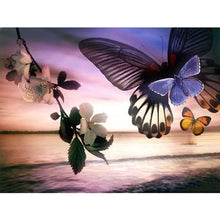 Load image into Gallery viewer, DIY 5D Diamond Painting Butterfly Flower Full Round Rhinestone Diamond Embroidery Animal Mosaic Cross Stitch Kits Decor Home