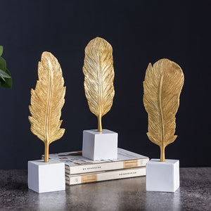 Feather Miniature Figurines Resin Home Decor Living Room Decoration Office Desk Decoration Home Decoration Accessories Modern