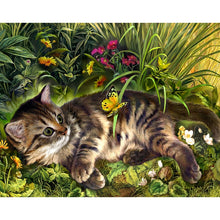 Load image into Gallery viewer, 5D Diamond Painting Cross Stitch Full Round Drill Lovely Cat Diamond Embroidery Mosaic DIY Cross Stitch Kits Wall Art